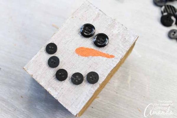 Reversible Scrap Wood Pumpkins: an easy DIY project for fall AND winter!