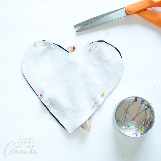 How to make a Heart Garland Step 6-pinning fabric hearts together