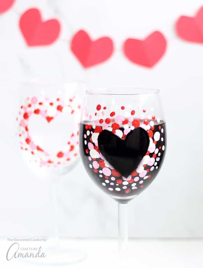 Beautiful painted wine glass.  Diy bottle crafts, Painted wine glass, Wine  glass