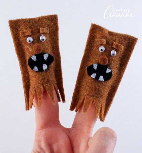 Wookiee Finger Puppets: use for storytime or as imaginative play for kids!