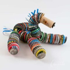 This bottle cap horse is definitely one of the cutest ways to use your stash of saved up bottle caps. Using light floral wire, your bottle cap horse will flop around like a rag doll!