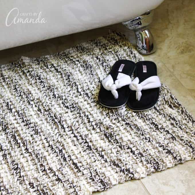 Knit Bath Mat: try your hand at this easy bamboo stitch to make a DIY rug!
