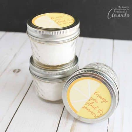 Need a teacher gift idea for the end of the school year? Look no further than these orange bath salts with free printable jar tops. Mix up a batch of these salts in minutes and cut out the tags. A teacher gift has never been easier to make!