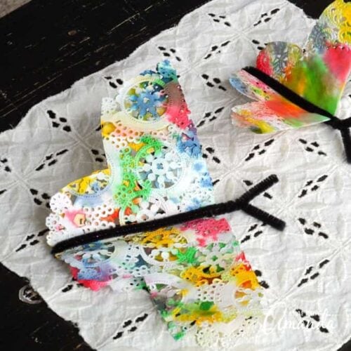 Paper Doily Butterflies a fun butterfly craft perfect for spring!