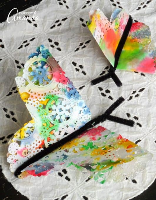 Paper Doily Butterflies a fun butterfly craft perfect for spring!