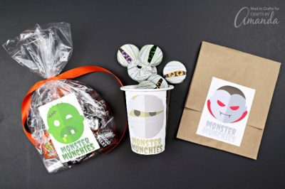 Printable Monster Stickers: a printable easy Halloween treat bag idea!