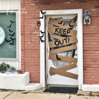 halloween door decorations - keep out