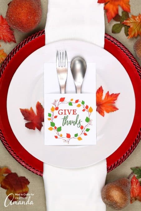 Printable Thanksgiving Utensil Holders: a prretty printable for your ...