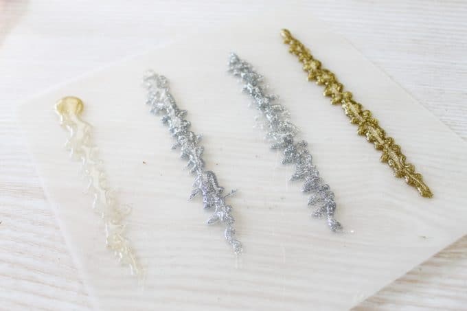 Make these hot glue icicle ornaments for your tree in minutes! 
