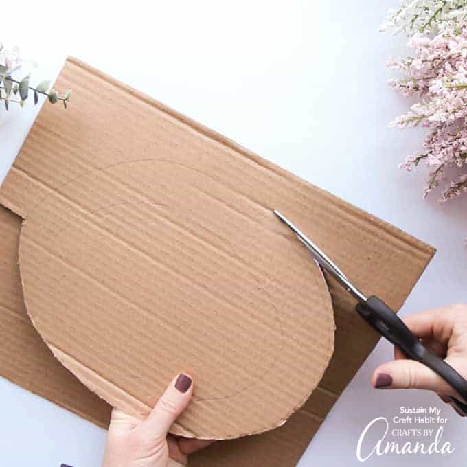 How to make an XO valentine door decor step 2- cute cardboard