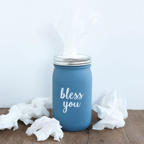 Make this mason jar tissue holder with a mason jar and a few supplies!