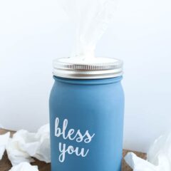 Make this mason jar tissue holder with a mason jar and a few supplies!