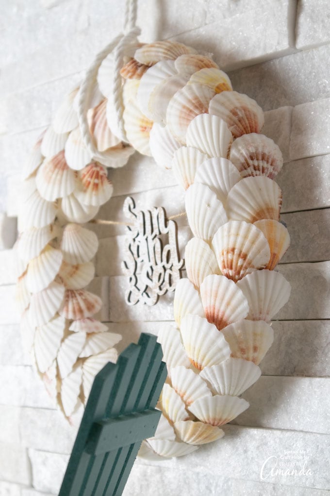 How to Make a Seashell Wreath - FeltMagnet