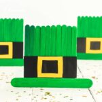 leprechaun hats made from popsicle sticks