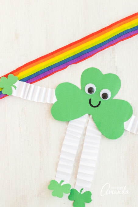 Shamrock Man Tutorial - Crafts by Amanda - St. Patrick's Day Crafts