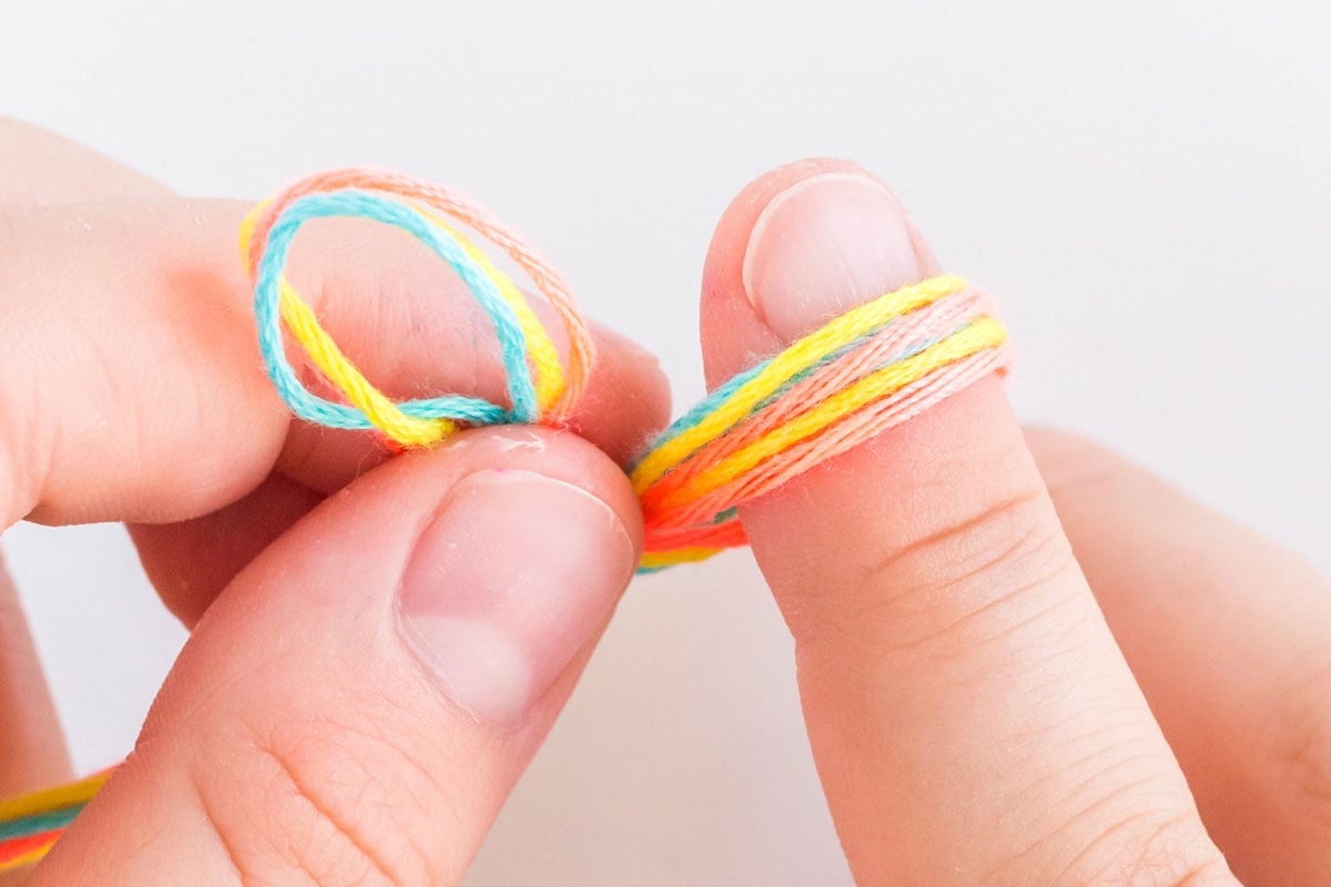 How to make Friendship Bracelets 5 string bracelet tutorials