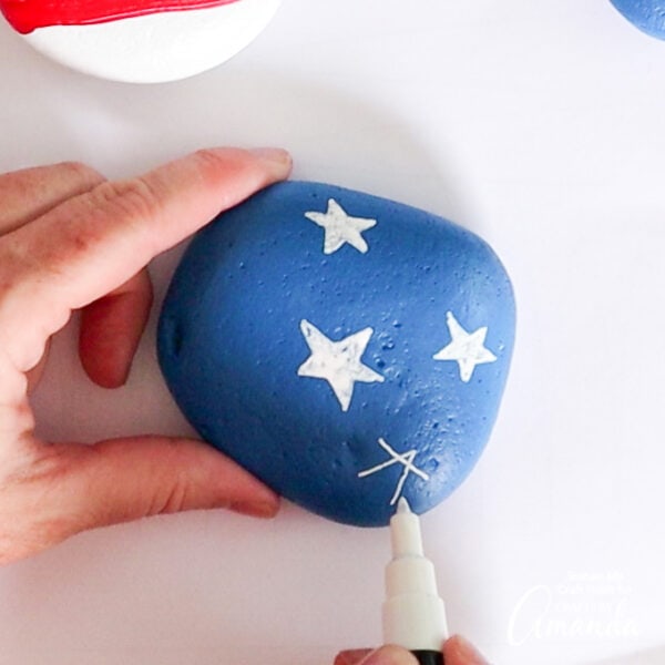 Patriotic Painted Rocks - Crafts by Amanda