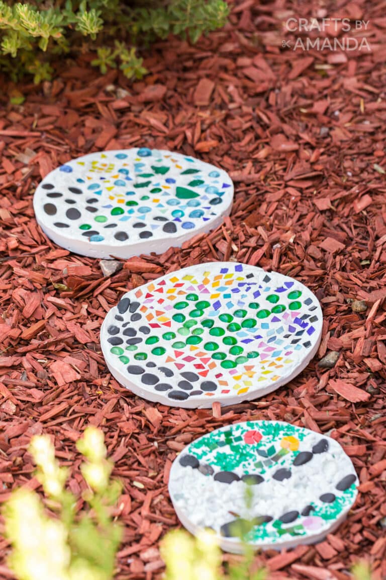 DIY Garden Stepping Stones Crafts by Amanda Garden Crafts