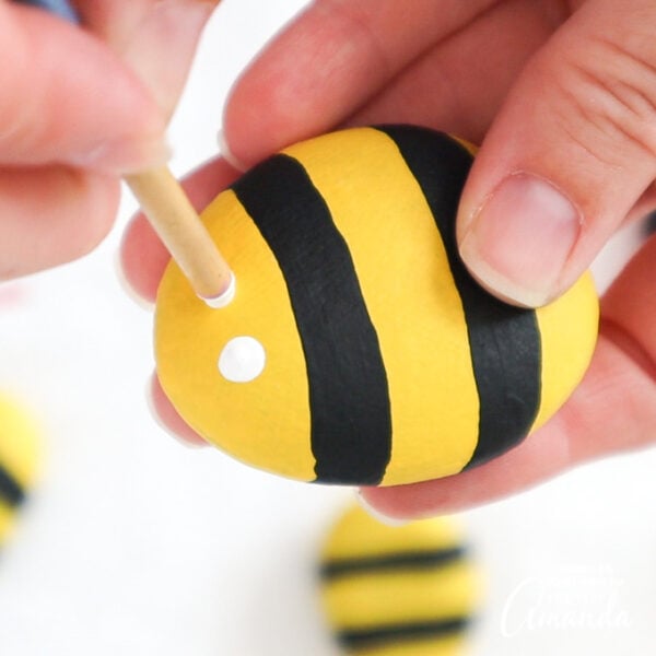 Ladybug Tic Tac Toe Game - Crafts by Amanda