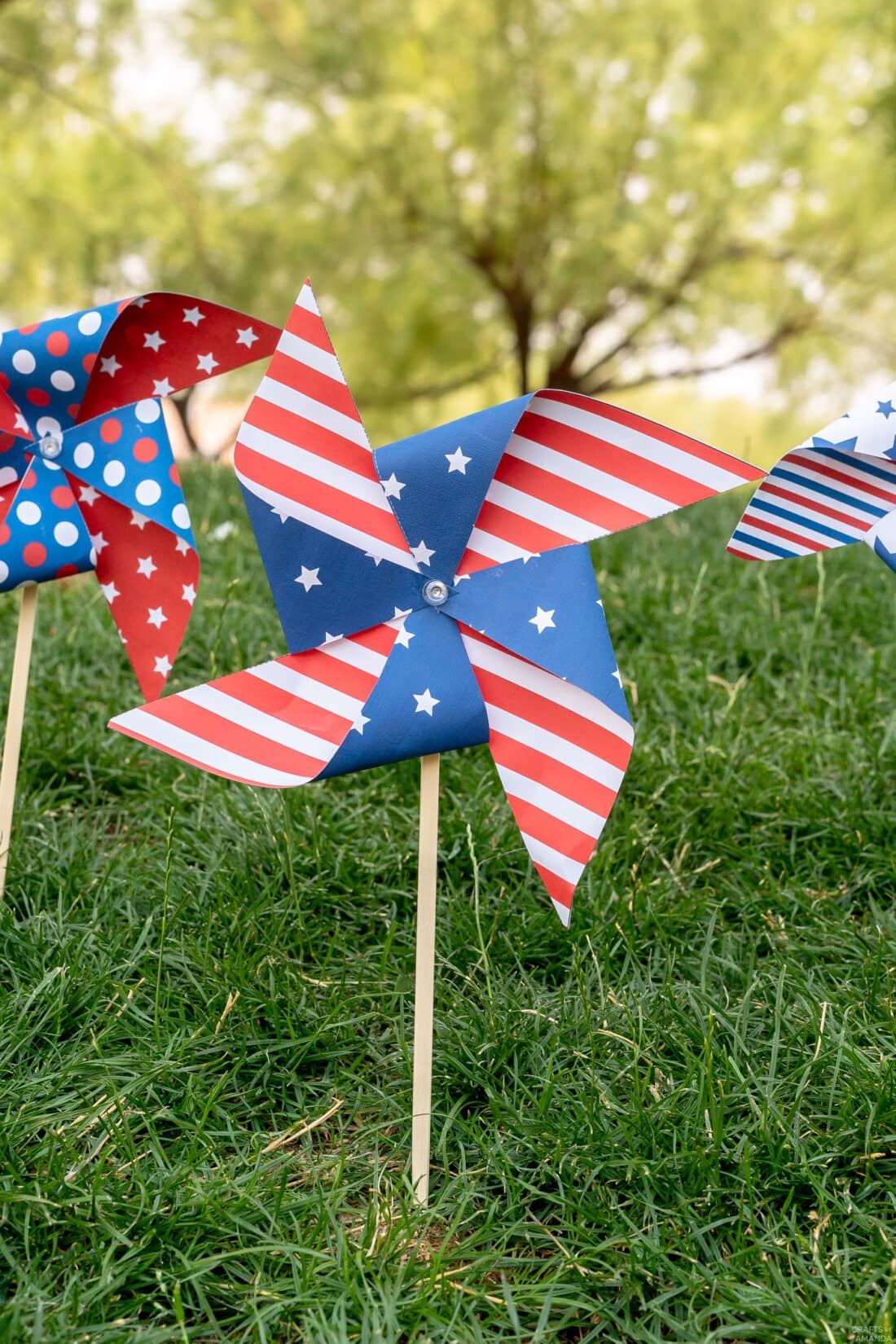 Flag Center  Red White Blue Pinwheel