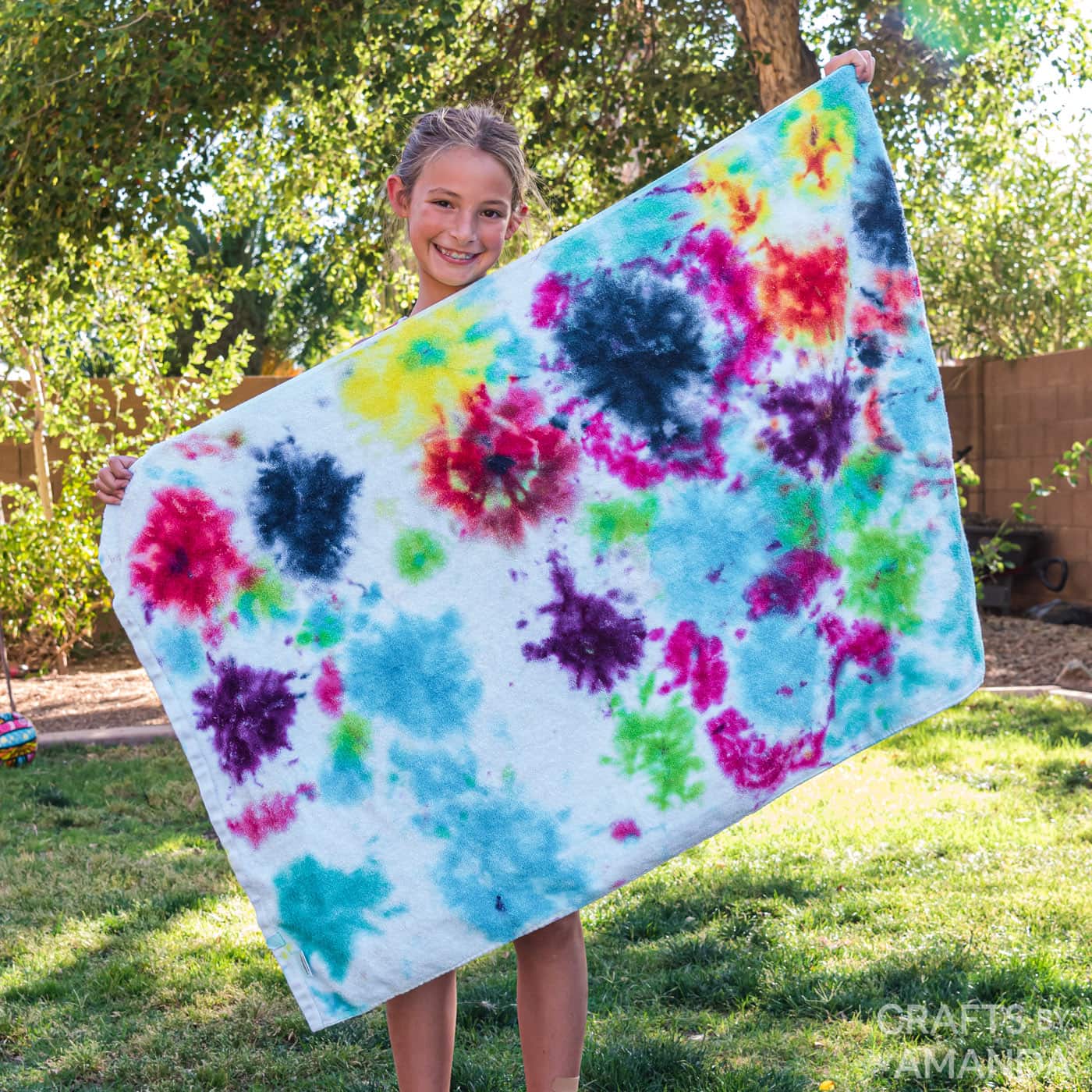 Tie Dye Beach Towels - Crafts by Amanda - Wearable Crafts for Kids