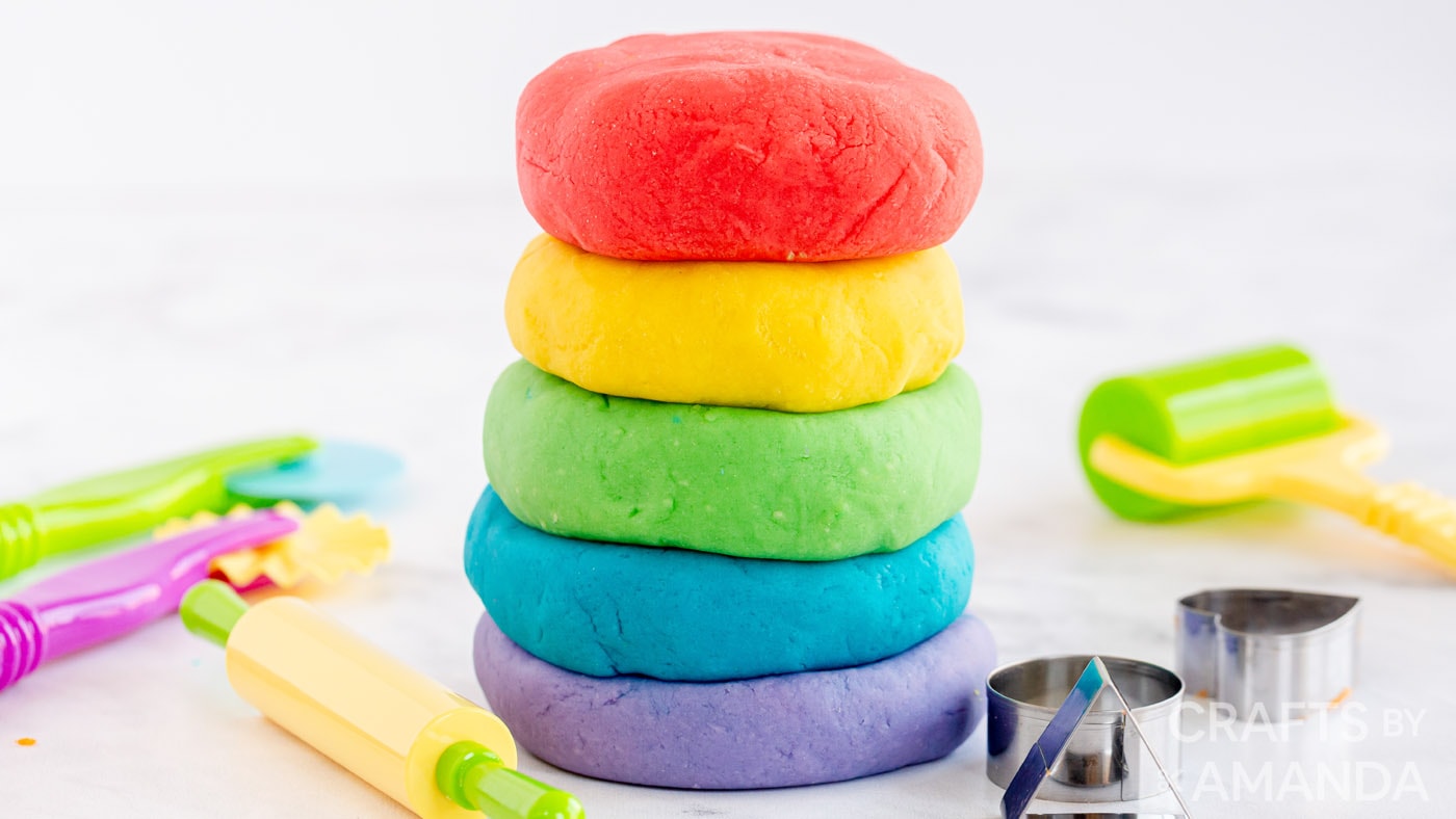 How to Make Play Dough - The Crafty Carpenter